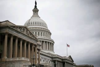 El Senado de EEUU votará sobre ley para atajar deuda de Puerto Rico este mes