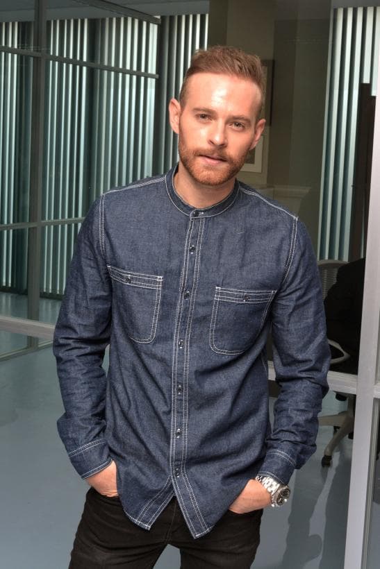 El matrimonio finalizó en mayo de 2018. "Fue una decisión de ambos porque nos dimos cuenta de que íbamos por caminos distintos y lo sabíamos desde antes de casarnos. Fuimos muy honestos, nunca nos peleamos, 
<b><a href="https://www.univision.com/entretenimiento/marimar-vega-confirma-separacion-de-su-esposo-a-dos-anos-y-medio-de-su-matrimonio-fotos" target="_blank">nunca hubo un pleito</a></b>, nunca me hizo nada y tampoco le hice algo que fuera el causante que derramó el vaso para tomar la decisión de separarnos", comentó el actor en 
<b><a href="https://www.youtube.com/watch?v=hALpedKd6fQ" target="_blank">una entrevista</a></b> con Mara Patricia Castañeda de enero pasado. 
<br>