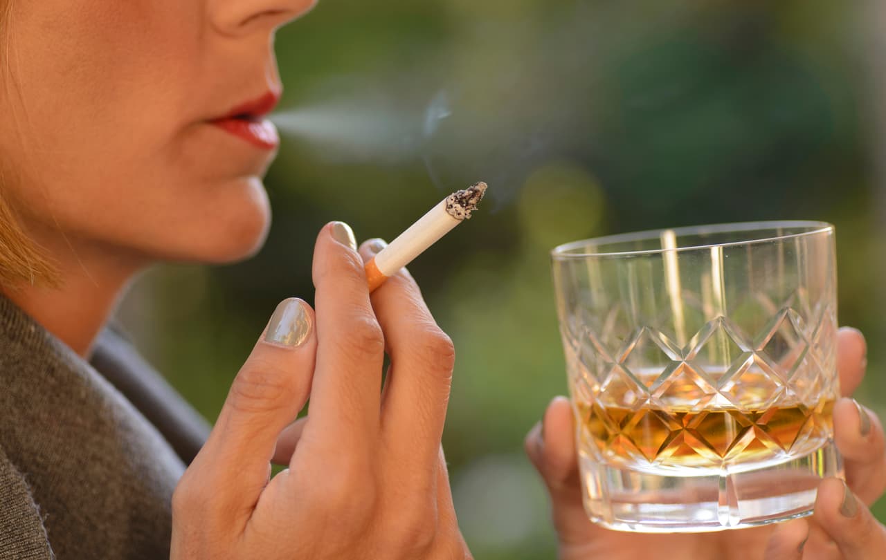 Evitar el consumo de alcohol y de cigarro.