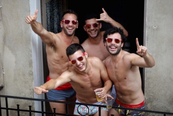 Después de varios días de fuertes lluvias en la zona, el agua dejó de caer un cuarto de hora antes del comienzo oficial de las fiestas.