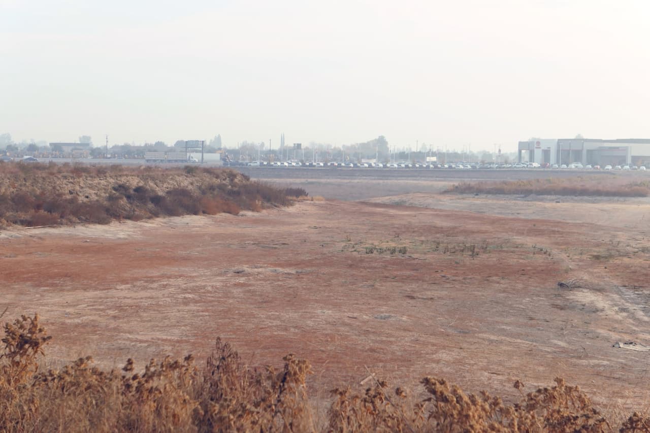 <b>En la ciudad de Selma construirán un nuevo parque de juegos y áreas verdes que se llamará Rockwell Pond Park</b>. El proyecto incluye la compra de un terreno de 28 acres, en el cual se levantará un parque acuático, un sendero para caminar, dos canchas de baloncesto, dos áreas para picnic, baños, entrada de acceso, estacionamiento, iluminación y paisajismo.
<br>La ciudad de Selma se adjudicó $4,416,000.