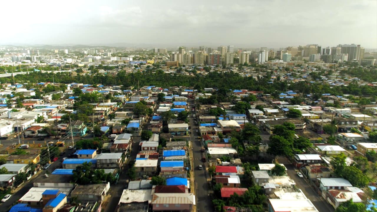 Puerto Rico intenta recuperarse del paso de María.