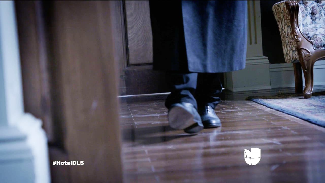 ¡Ahhh! Pero 'El Asesino del Cuchillo de Oro' está muy cerca de todos.