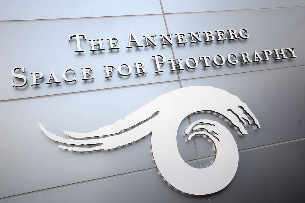 <b>Annenberg Space for Photography</b>: Si te encantan las fotografías este es el museo para ti. Las entradas son gratis y el museo está abierto de miércoles a domingo a partir de las 11:00 de la mañana. 2000 Avenue of the Stars Suite 10 | Los Angeles, CA 90067 | (213) 403-3000