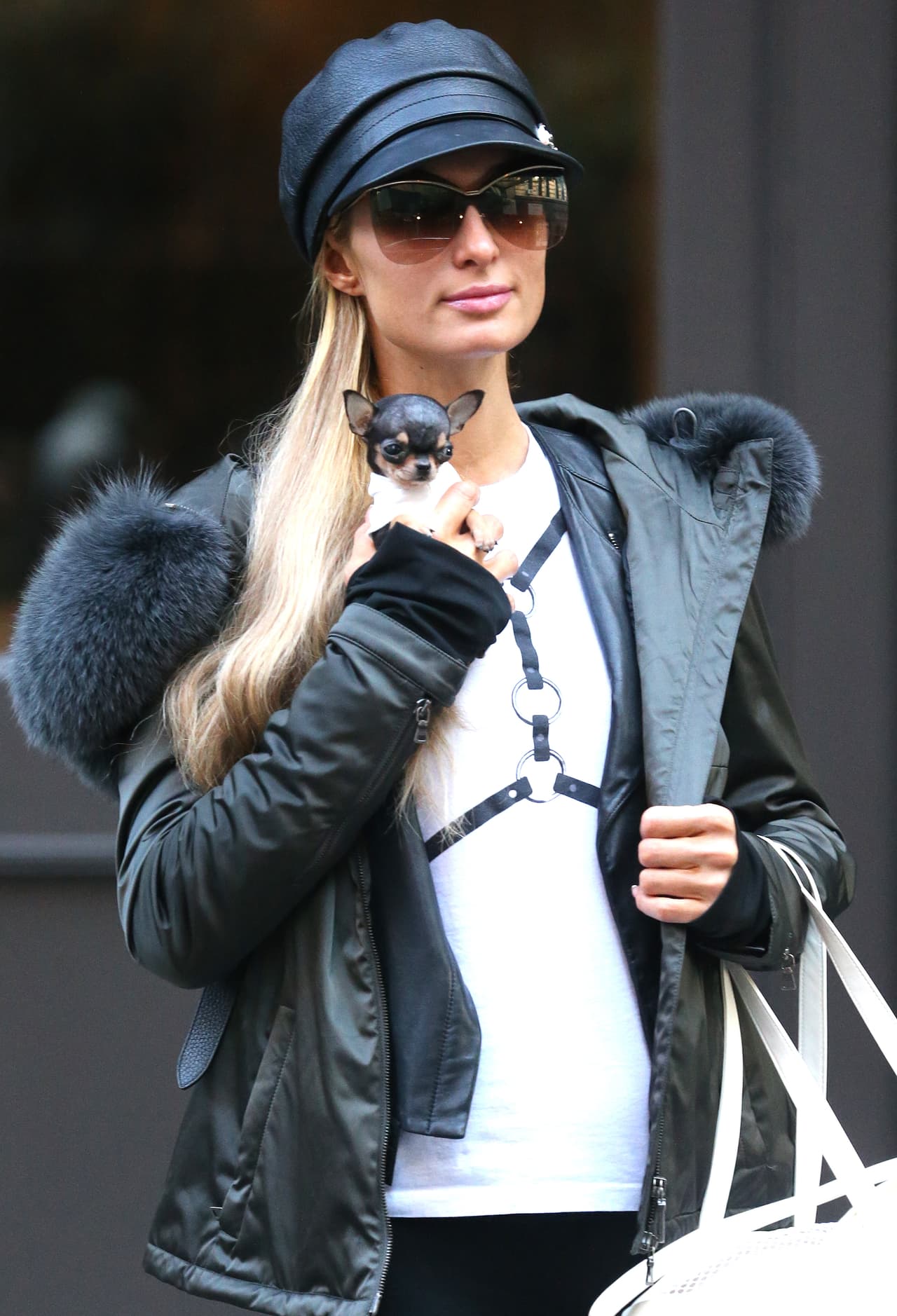 Y Paris lo presumió como si fuera su nuevo accesorio.