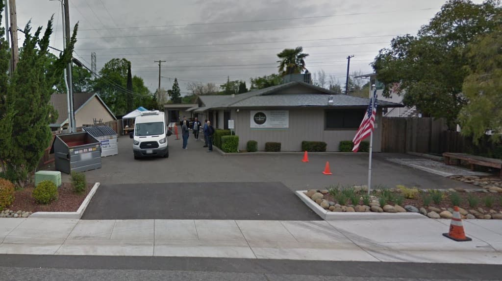 <b><a href="https://www.twinlakesfoodbank.org/hours-and-location/" target="_blank">Twin Lakes Food Bank </a></b>
<br>327 Montrose Drive
<br>Folsom CA 95630