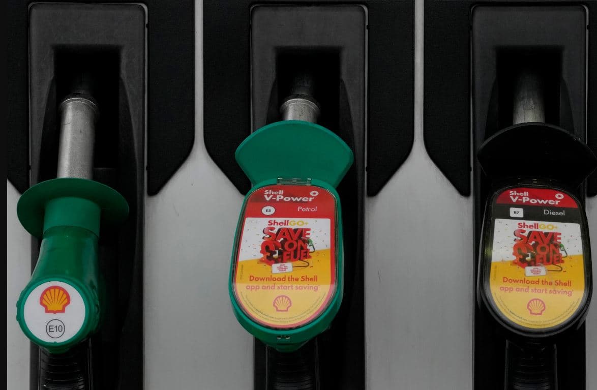 ¿Podría el petróleo acercarse a $100? Te explicamos el impacto que tendrá en el costo de la gasolina