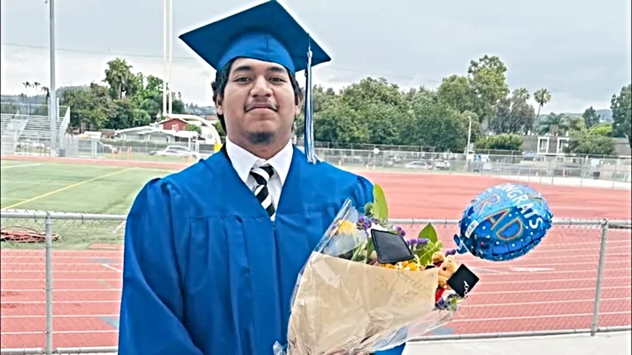 “Lo dejó tirado, no se detuvo”, acusan a oficial de atropellar y matar a hispano de 19 años en Tustin