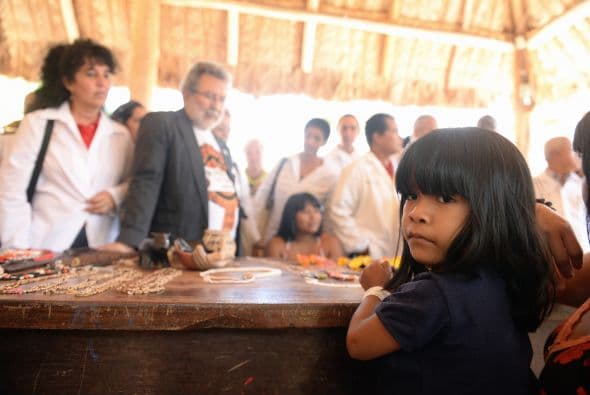 Carlos Rafael Jorge Giménez.se ha unido a sus colegas brasileños para denunciar las condiciones inaceptables en que el gobierno contrató a 4000 galenos de Cuba, en la foto un grupo de estos a su llegada a Brasil.