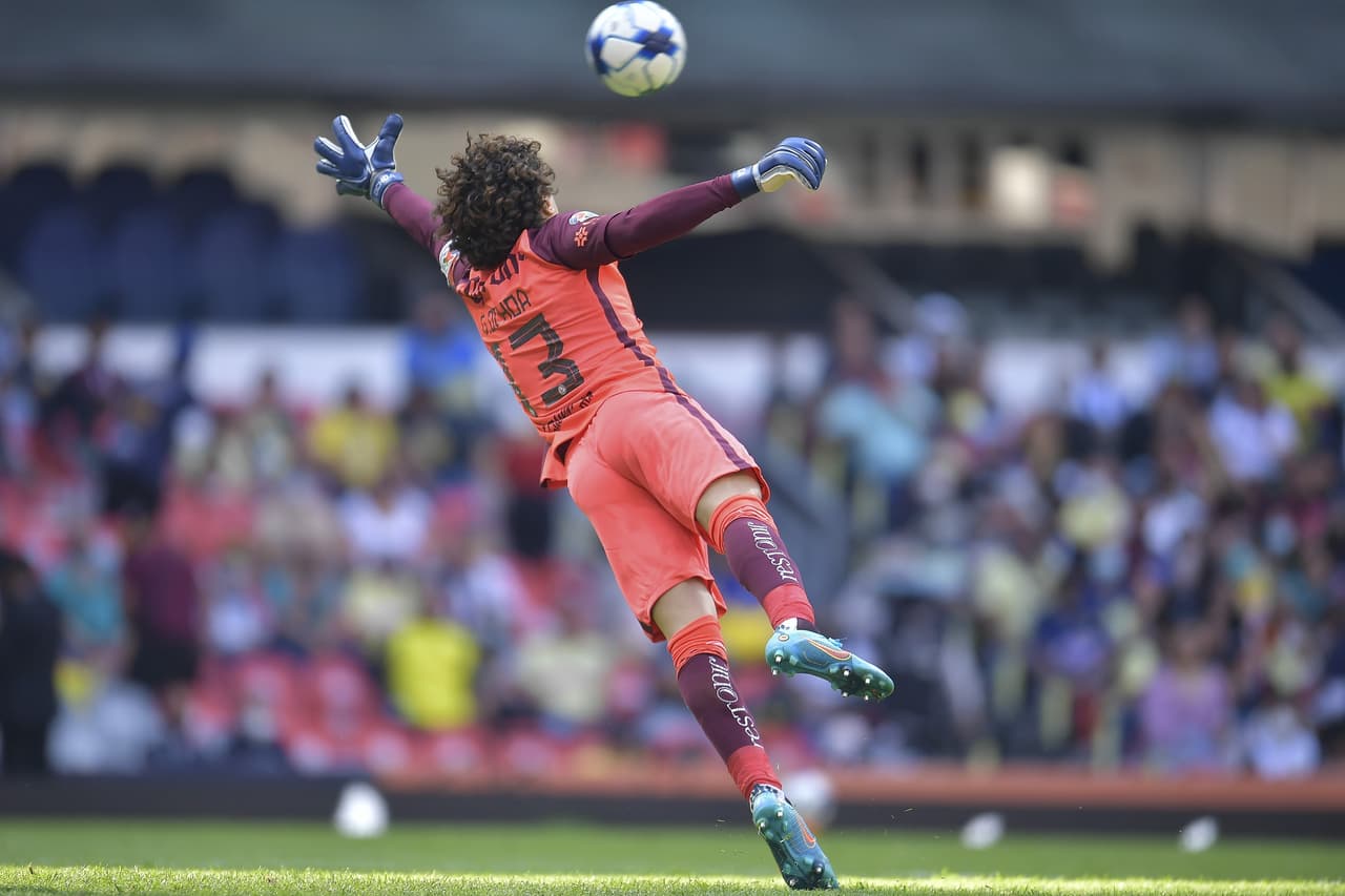 Pachuca fue contundente y se metió al estadio Azteca para derrotar a un América que se hunde en la clasificación.