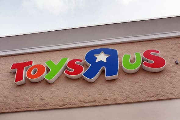TOYS "R" US- La cadena de jugueterías, por su parte, ha dicho que contratará 40,000 empleados temporales en EU para colocarlos en sus tiendas y centros de distribución en esta época festiva.