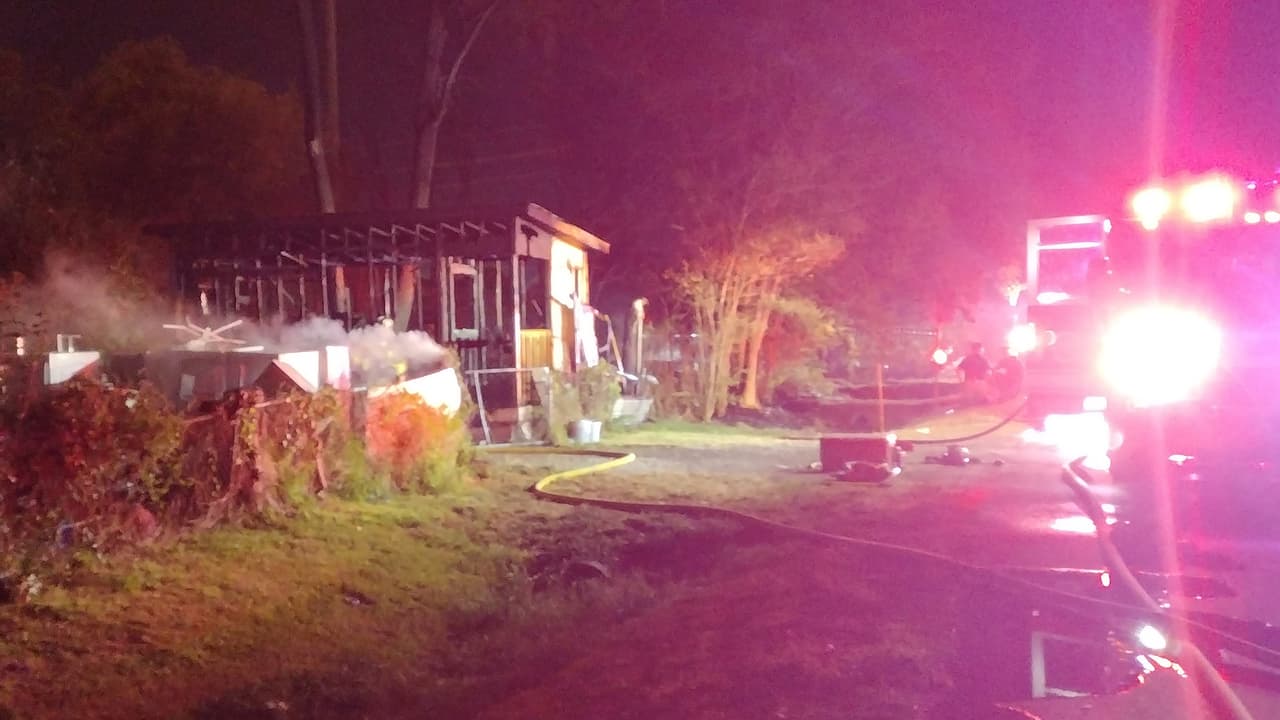 Todo eso cambio a principios de agosto cuando un incendio arrasó con todo lo que la famila tenía en el negocio.