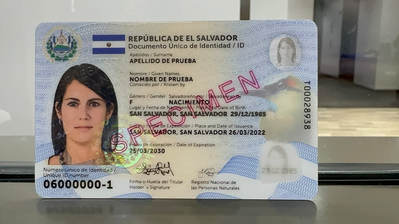 Salvadoreños en Metro Atlanta tienen hasta el 5 de noviembre para tramitar su DUI y poder votar en 2024