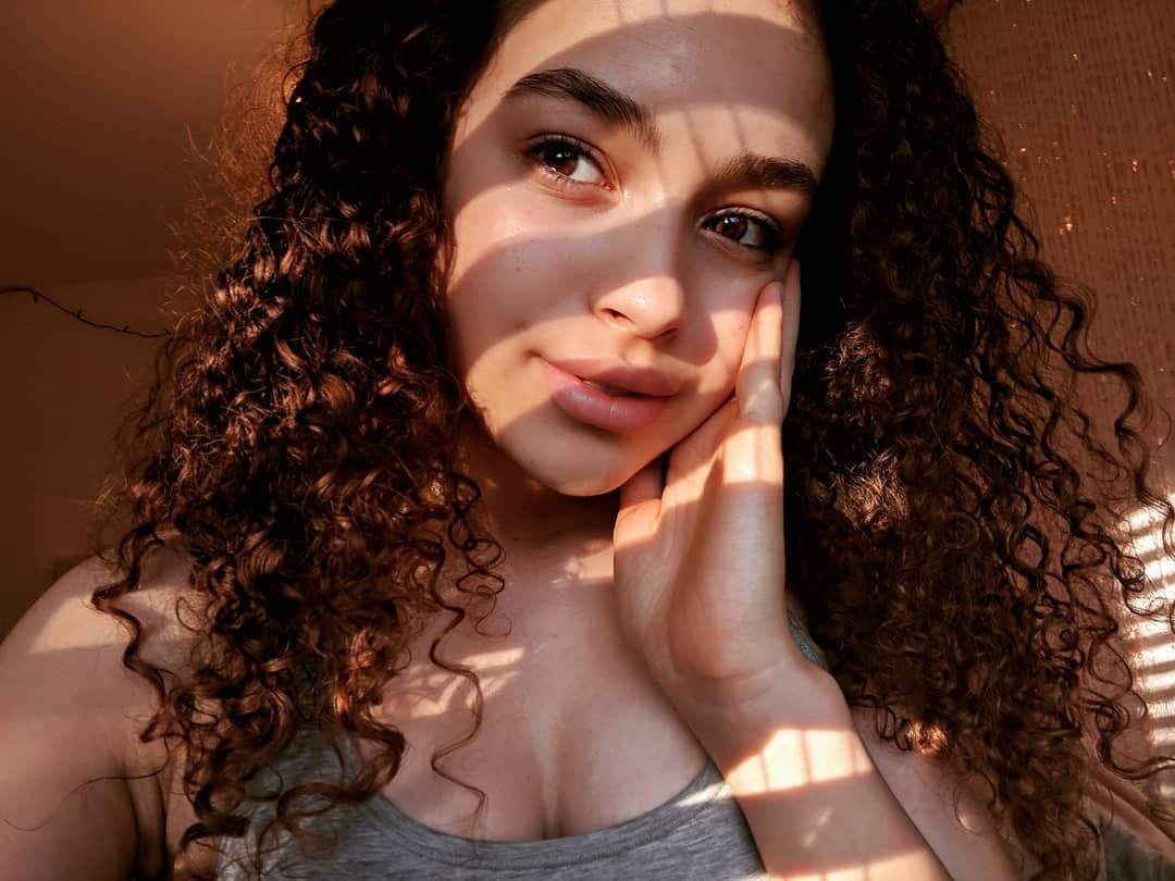 Los investigadores declararon que la joven había sido encontrada colgando.