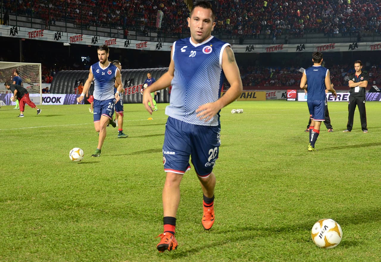 Fernando Meneses encabeza lista de transferibles de Veracruz