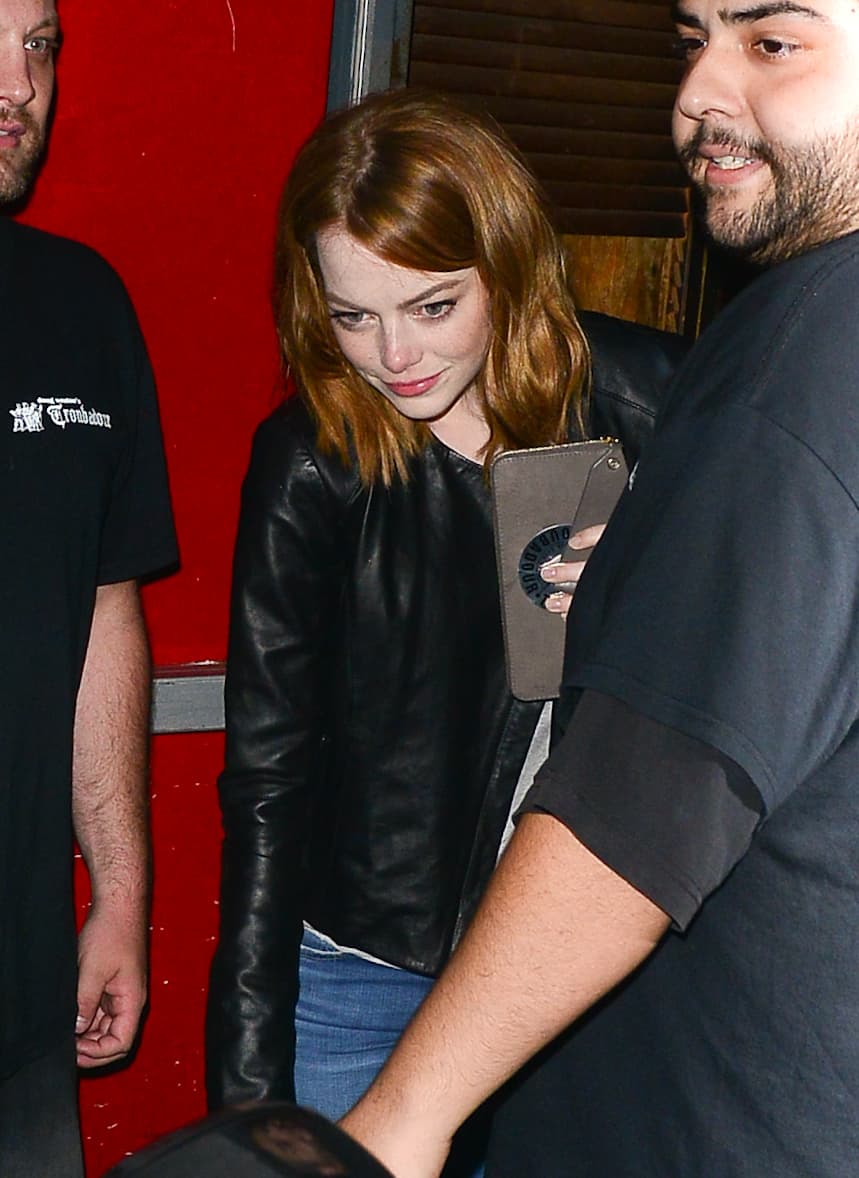 Además, promovía la cinta “Aloha” junto a Bradley Cooper.