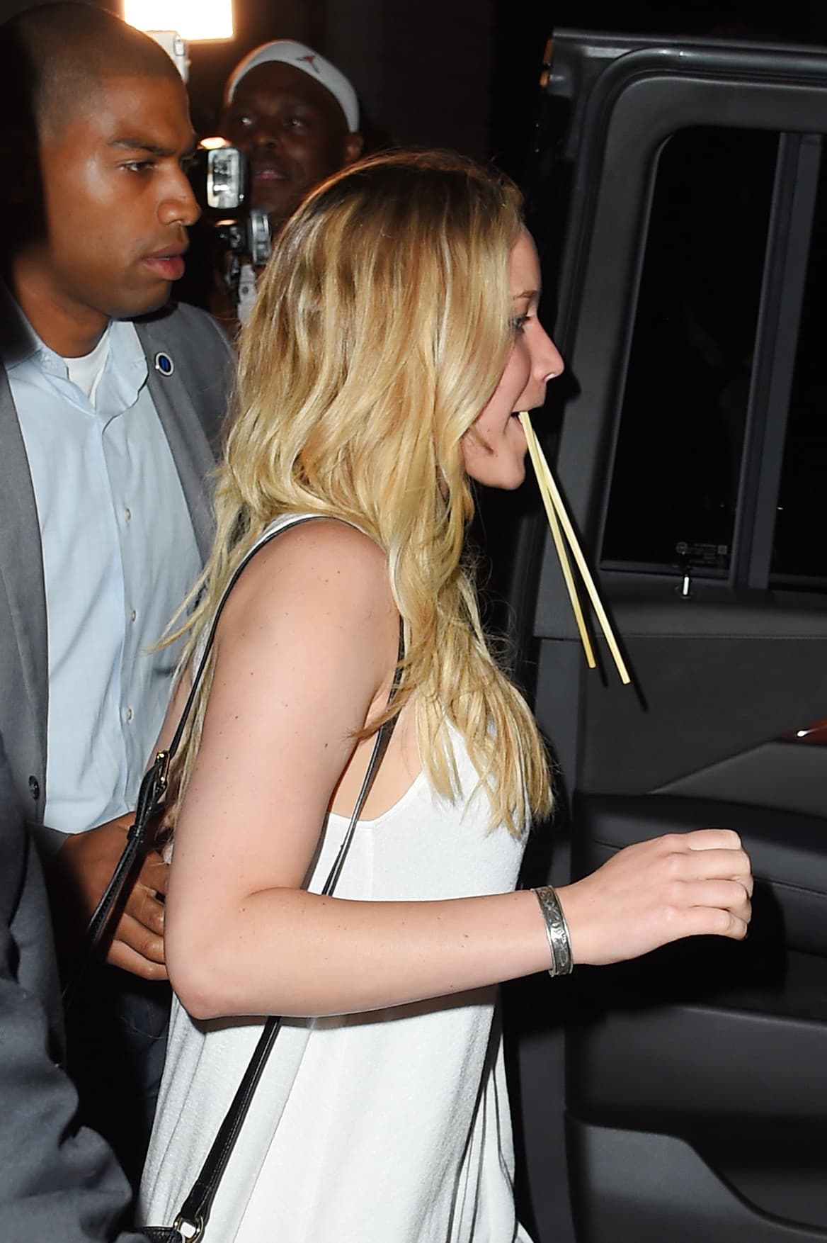 Hasta al coche se los llevó...