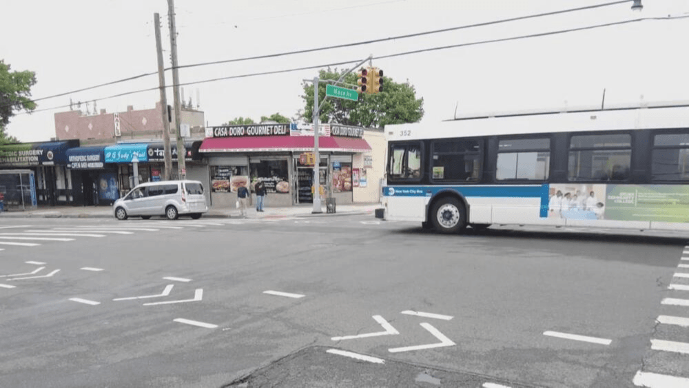  Hallan a una bebé de 4 meses de edad abandonada en la calle

