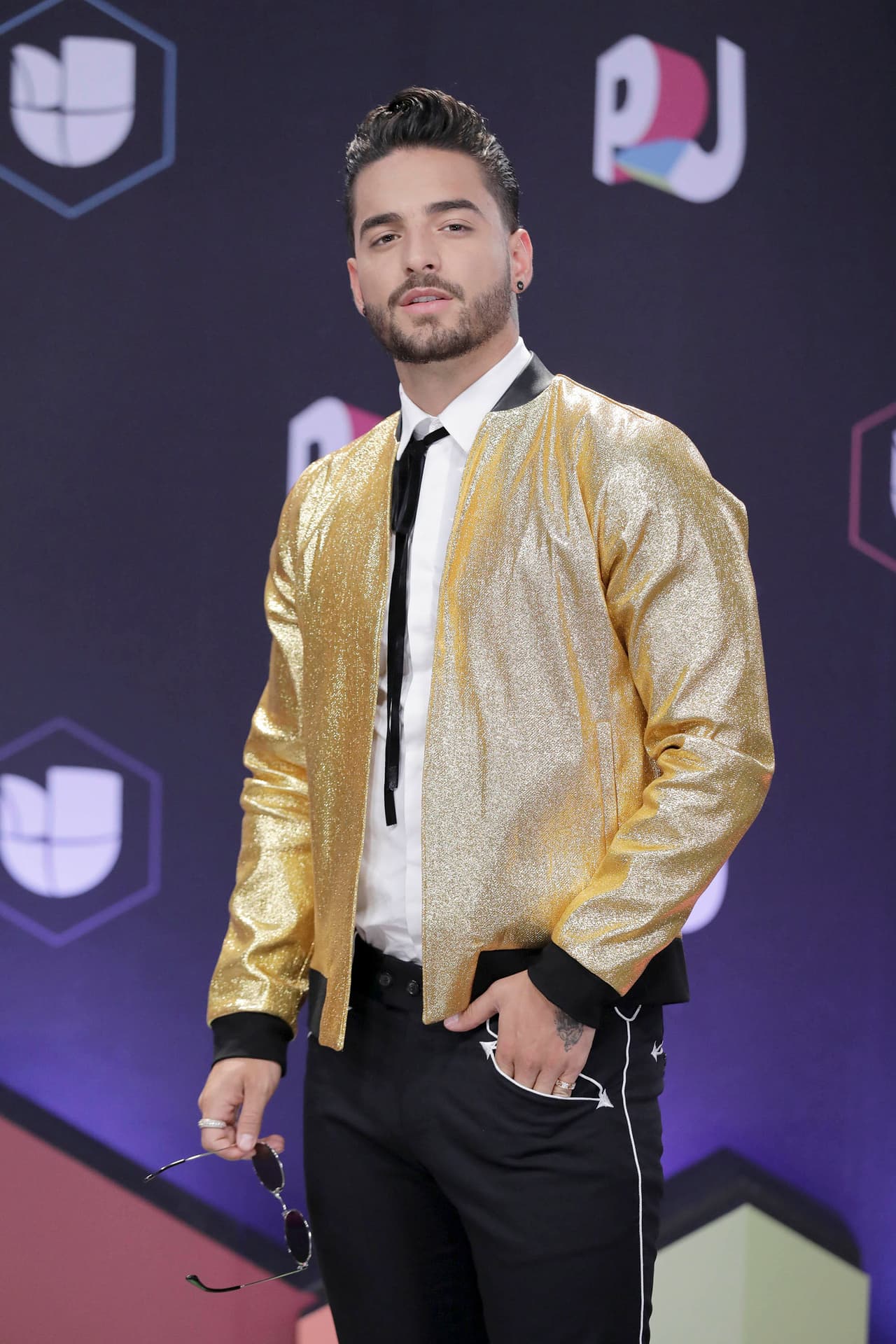 Si bien su origen y actividad artística no es tan parecida, para muchos, Maluma es heredero de la belleza y galanura típica latina que encarnaba tan bien Jorge Negrete.