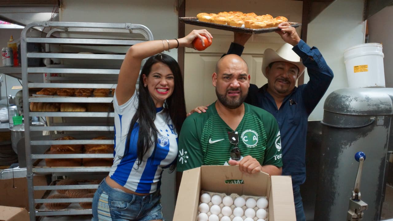 La Hondureña confía en que su selección le gane a México y en un próximo partido, y no tiene problema con seguir pagando apuestas hasta lograr que El Feo y El Pelón sean los que paguen el siguiente reto.