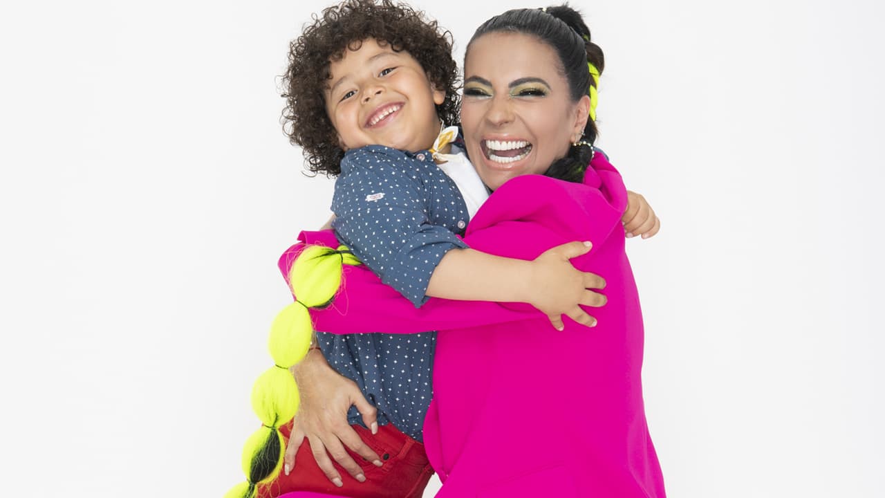 Sael y Cecilia Galliano en Mi Famoso Y Yo