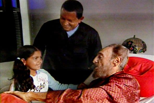 1 de septiembre 2006: Castro se retiró de la vida pública. Recibió la visita del ahora fallecido mandatario de Venezuela, Hugo Chávez, y su hija.