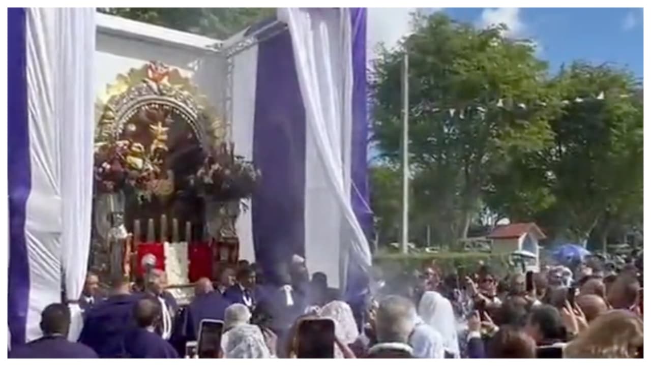 Comunidad peruana en Miami celebra al Señor de los Milagros