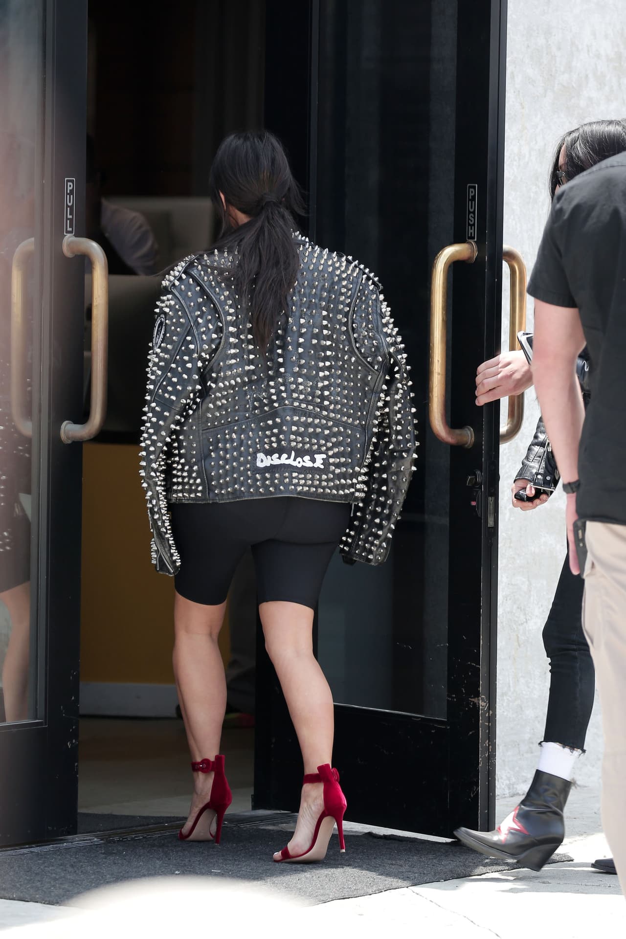 Así lucía por detrás.