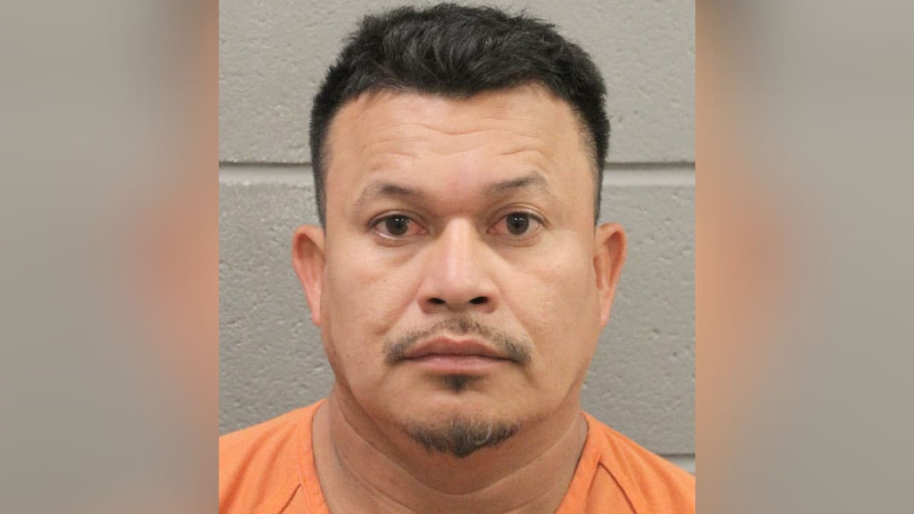 El sospechoso de una Alerta Amber de una menor recibe cargos de agresión sexual infantil