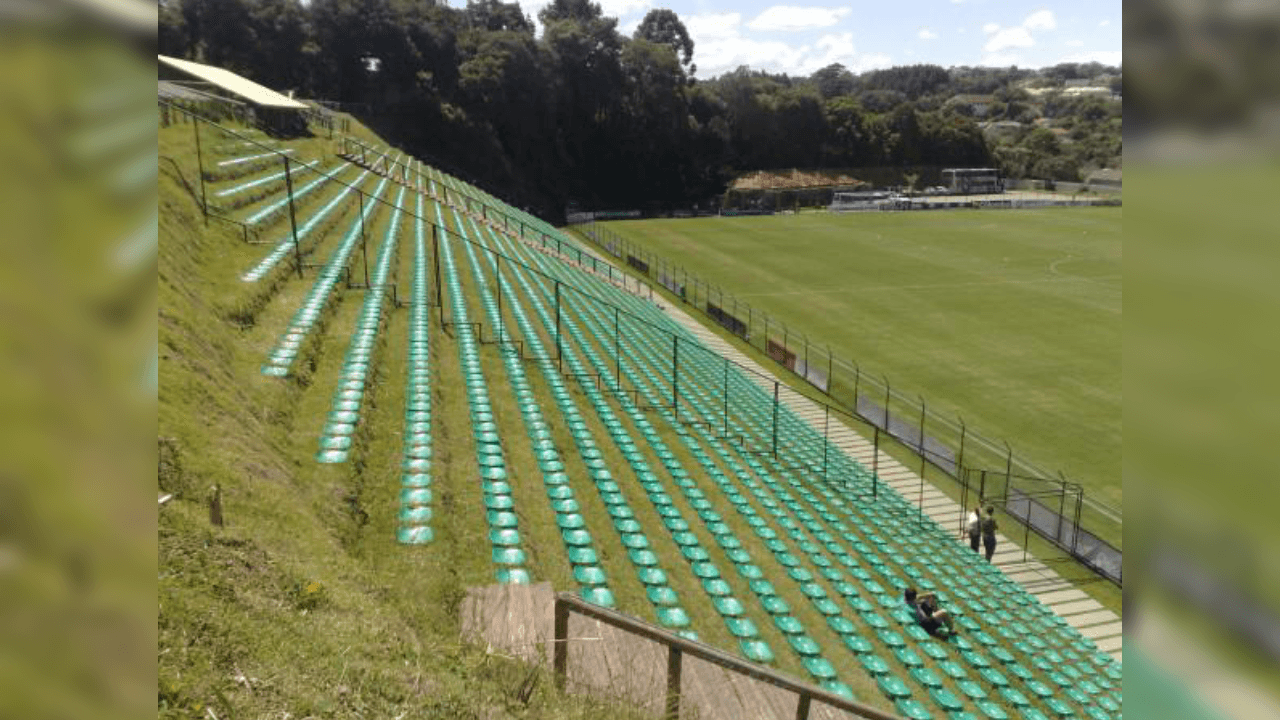 <b>Eco Estadio Janguito Malucelli (Brasil)</b>
<br>- Capacidad: 4 mil 200
<br>- Se localiza en la ciudad de Curitiba en Brasil. 
<br>- Fue construido e inaugurado en 2007.
<br>- Este inmueble era propiedad del equipo J Malucelli Futebol, S.A. que jugabaa en el Campeonato Paranaense.