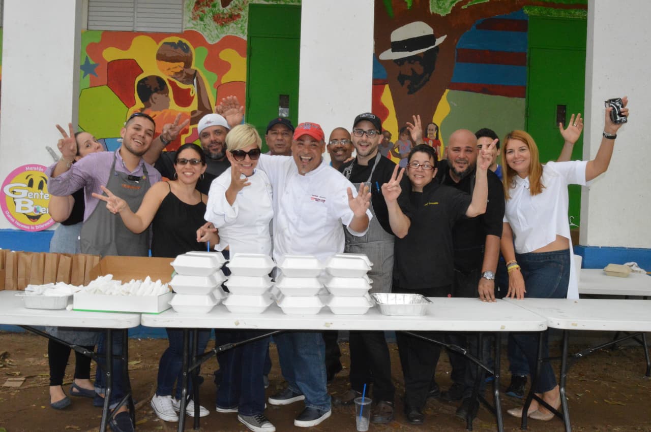 Loiceño: Si no tienes agua ni luz ven a comer un plato de comida caliente en Loíza