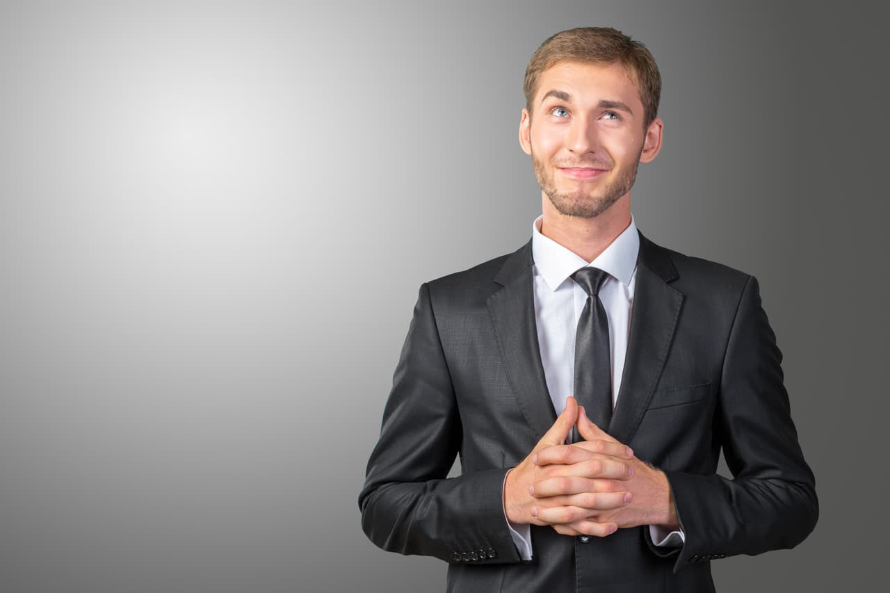 La Real Academia Española define esta cualidad como una “tendencia a procurar el bien de las personas de manera desinteresada, incluso a costa del interés propio”.