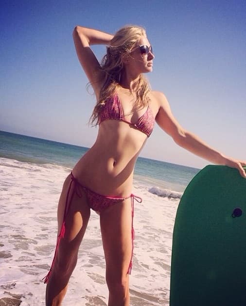 Se sabe que la socialité tiene sus playas favoritas, y desde estos paradisiacos lugares complace con estas fotos.