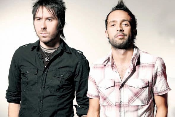 En el 2014, Samo anuncio su salida de la banda para enfocarse en su carrera como solista, así Camila se convirtió en un duo. La nueva era de Camila ya empezó con un nuevo disco titulado 'Eclypse'.