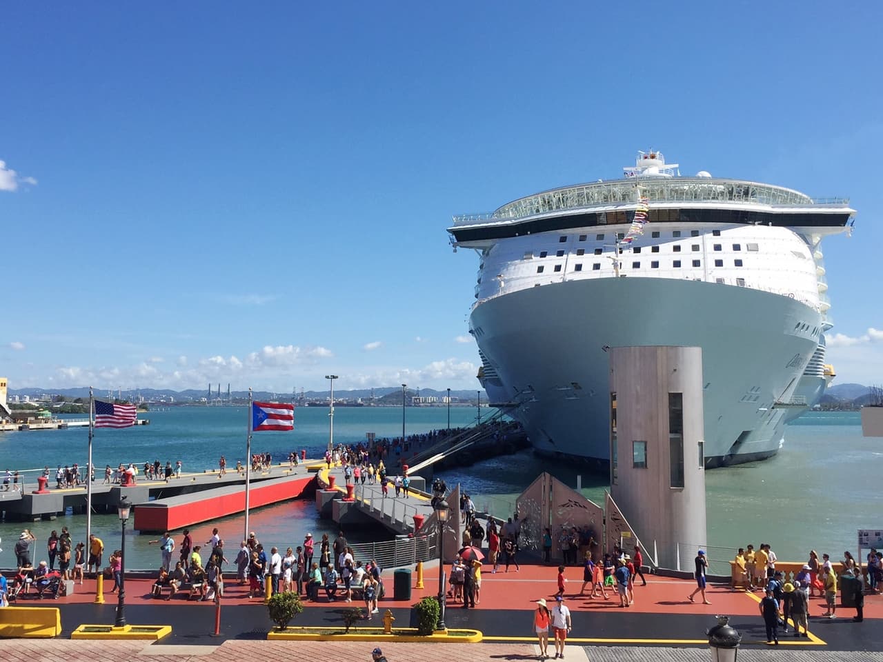 Llega a San Juan el segundo crucero más grande del mundo