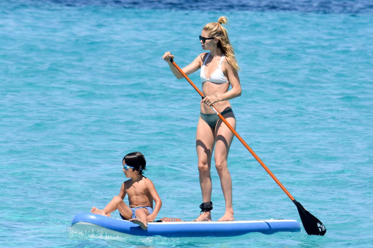 Se divirtió haciendo 'paddleboarding'.