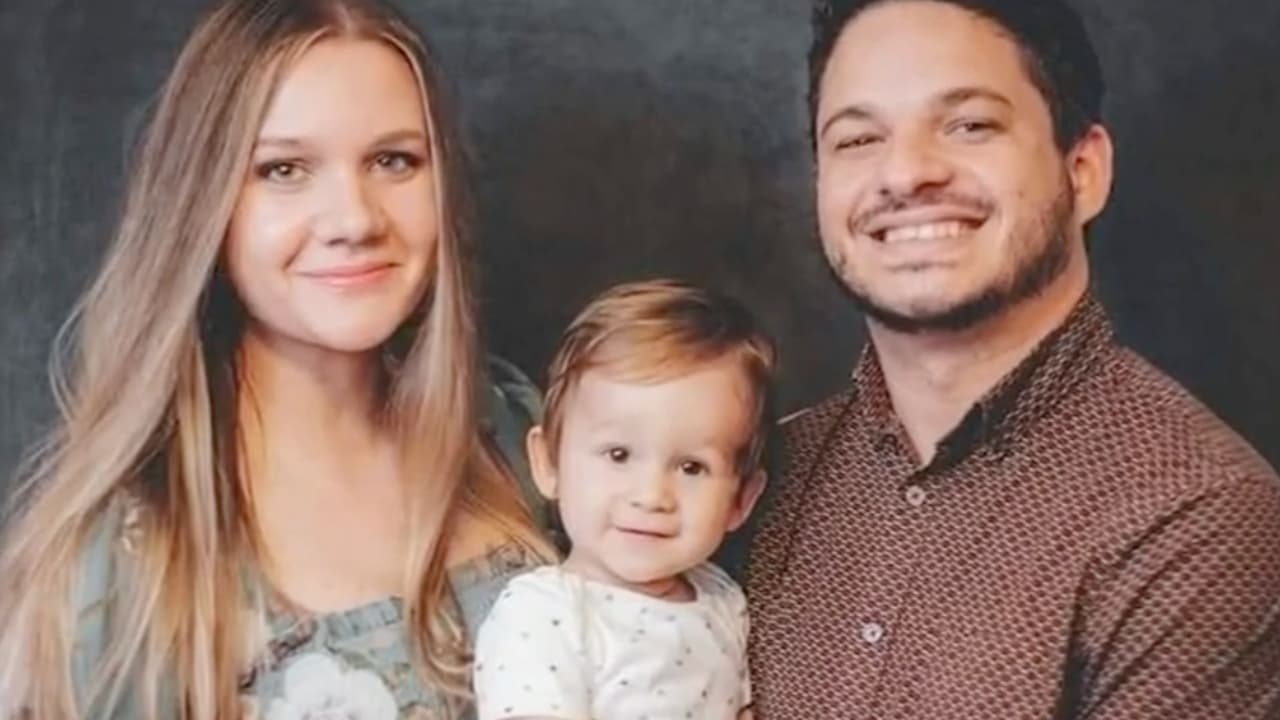 Pastor latino se 'autodeportará' con su familia tras más de 10 años en EEUU: "No es justo"