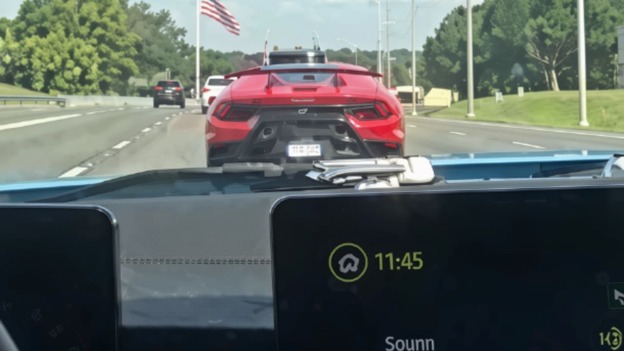 Lamborghini iba a 137 mph en Florida: conductor termina arrestado por la policía