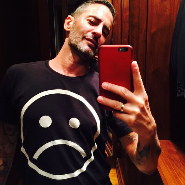 Las redes sociales son un arma de doble filo y Marc Jacobs lo sabe.