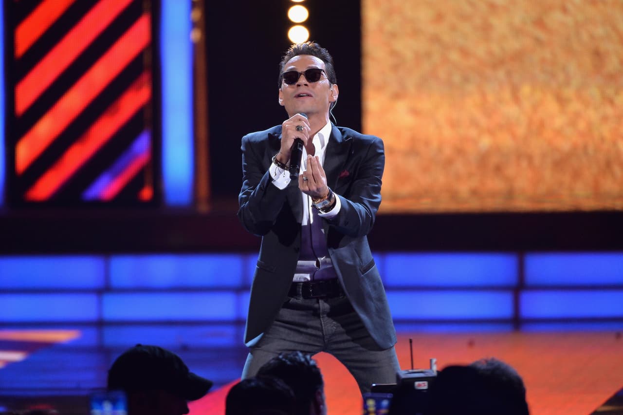 YouTube se defendió, informándole a la página The Verve que pagaron $3 billones a la industria musical en el 2015.