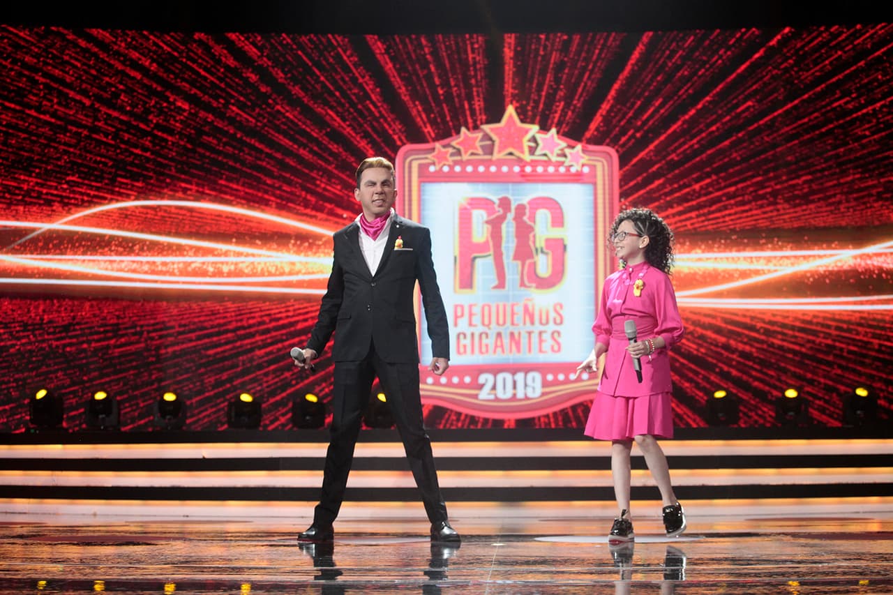 Estaban listos para interpretar 'Lloviendo estrellas', tema contenido en el álbum 'Azul', que fue lanzado al mercado en 2001.