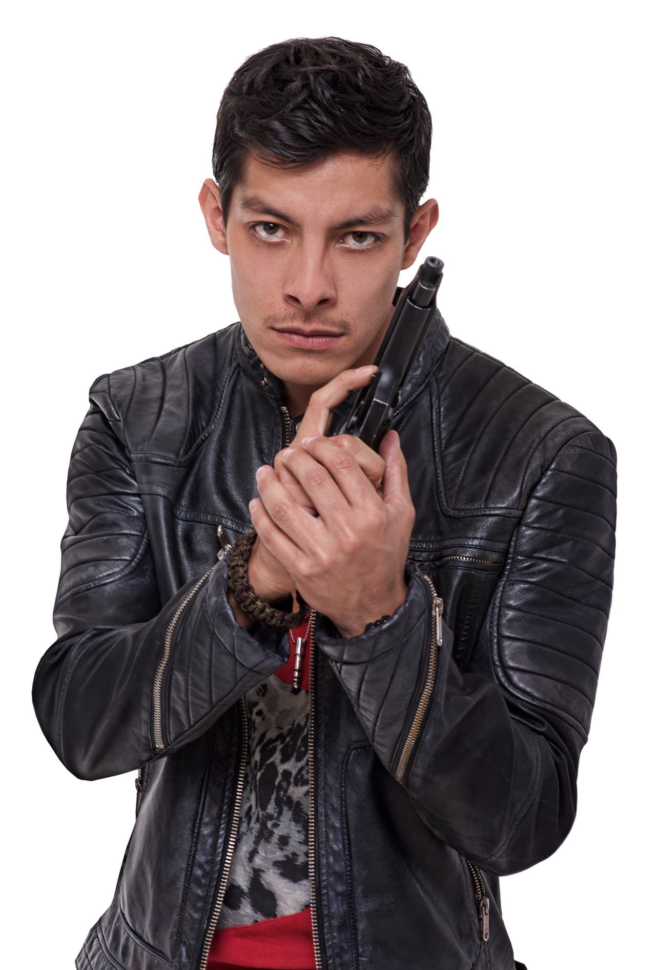 Desde joven aprendió a valerse por sí mismo y es quien defiende todo el tiempo a Rosario.