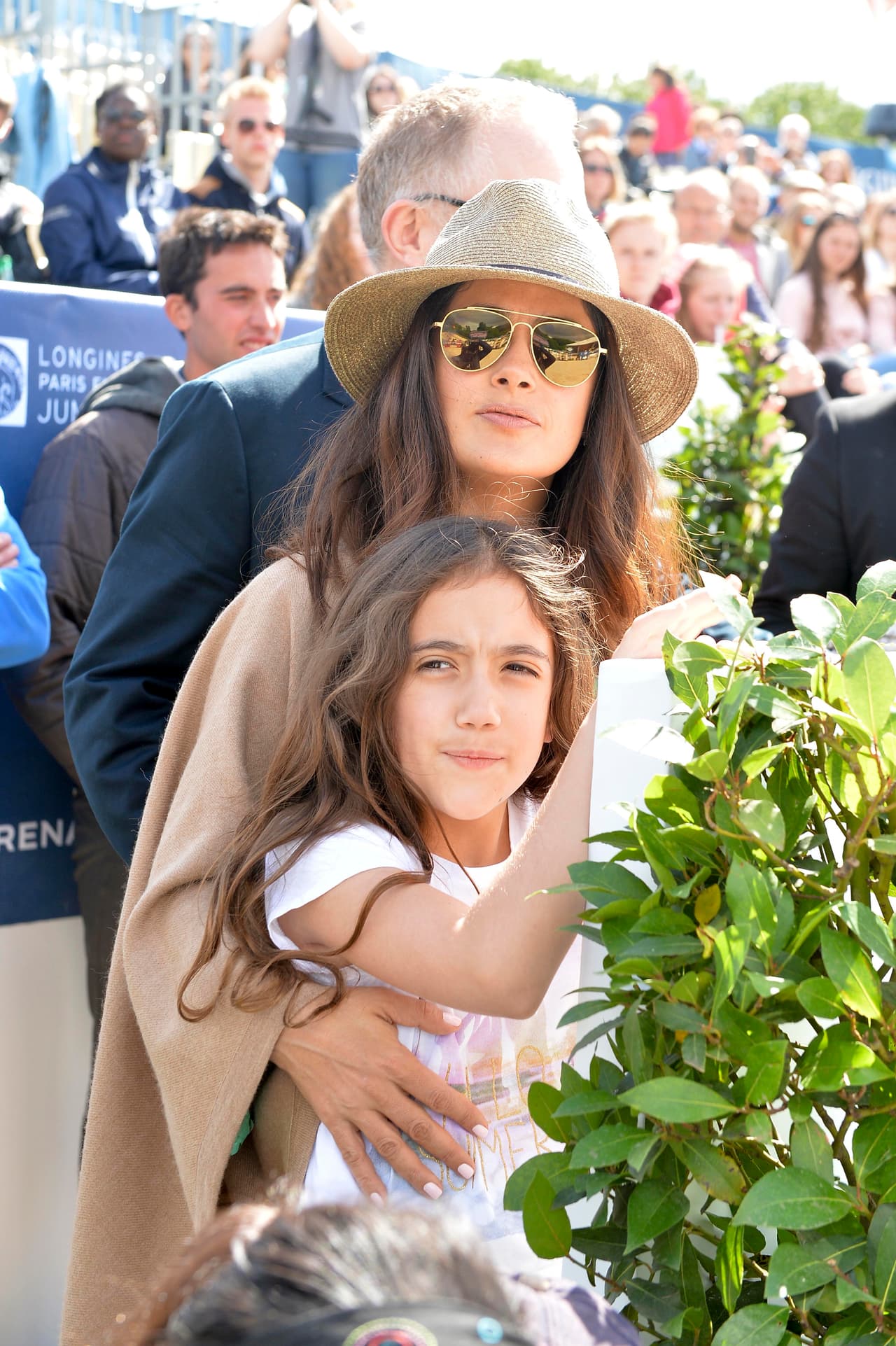 Valentina, la hija de 
<b>Salma Hayek</b> puede expresarse con gran fluidez en inglés, español y francés.
