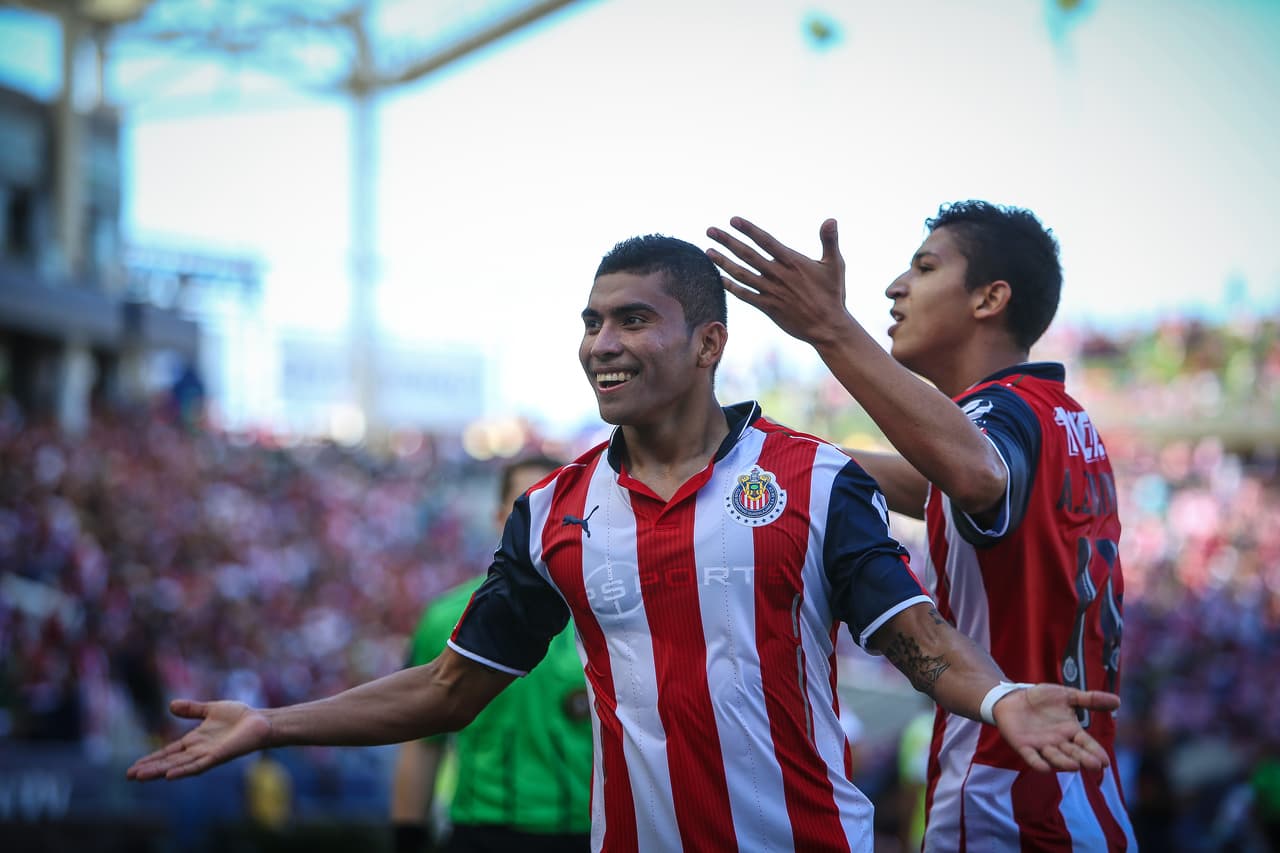 Chivas se impuso 2-0 a Veracruz en la Supercopa MX y va a la Copa Libertadores