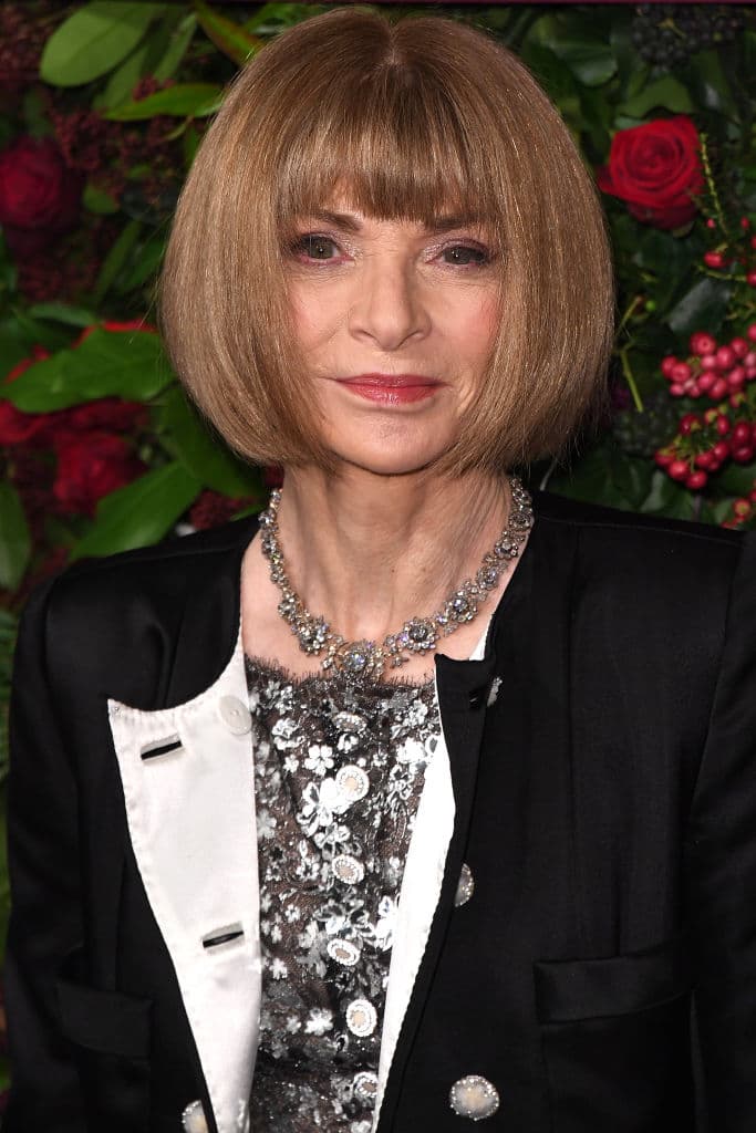 <b>Corte Bowl</b>
<br>Es el corte más icónico de la década de los 70. Solamente tiene una condición y es que debes tener el cabello liso para poder llevarlo.