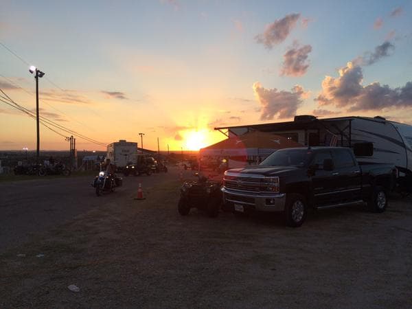 Miles de motociclistas llegaron a Austin para el evento Republic of Texas Rally, el cual se lleva a cabo este fin de semana.