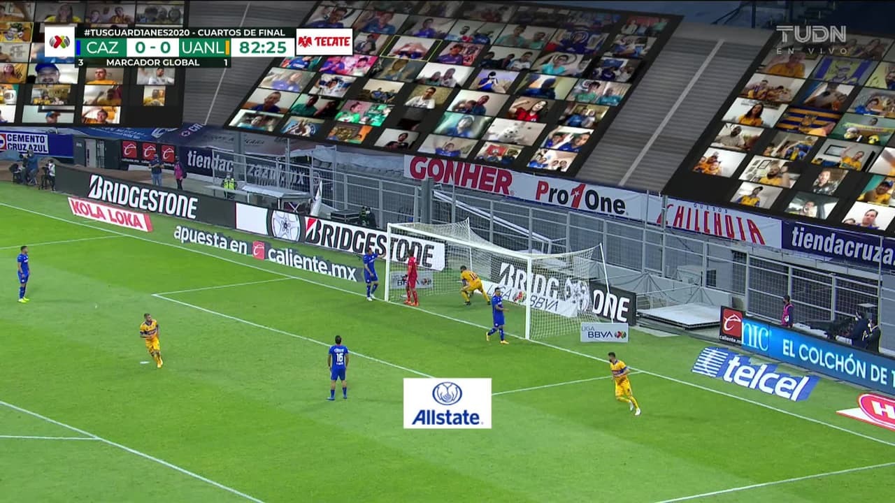 ¡GOOOL! Luis Quiñónes anota para Tigres.