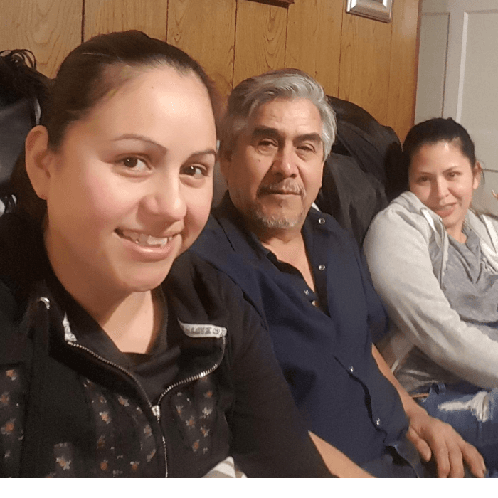 "#AprendídePapá que no importa que tan grande sea el problema, todo tiene solución, ser honesta y trabajadora". Érika Aguilar, Texas.
<br>