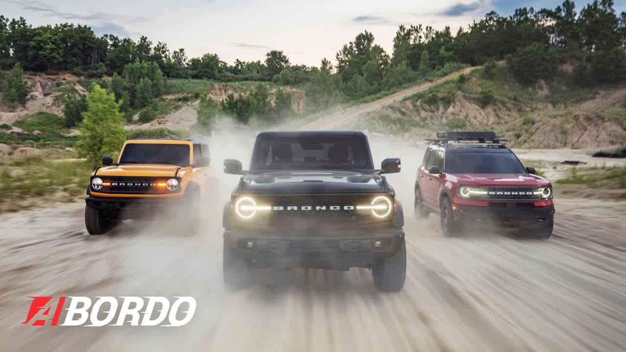 <u><b>Contenido relacionado</b></u>
<br>
<br>Tras una pausa en su producción de casi 25 años, Ford ha anunciado el regreso de uno de sus modelos más emblemáticos de la historia: la Bronco. En este su tan esperado retorno, no solo se trata de un vehículo utilitario, sino de toda una submarca compuesta por tres variantes todoterreno. Estos son sus detalles.