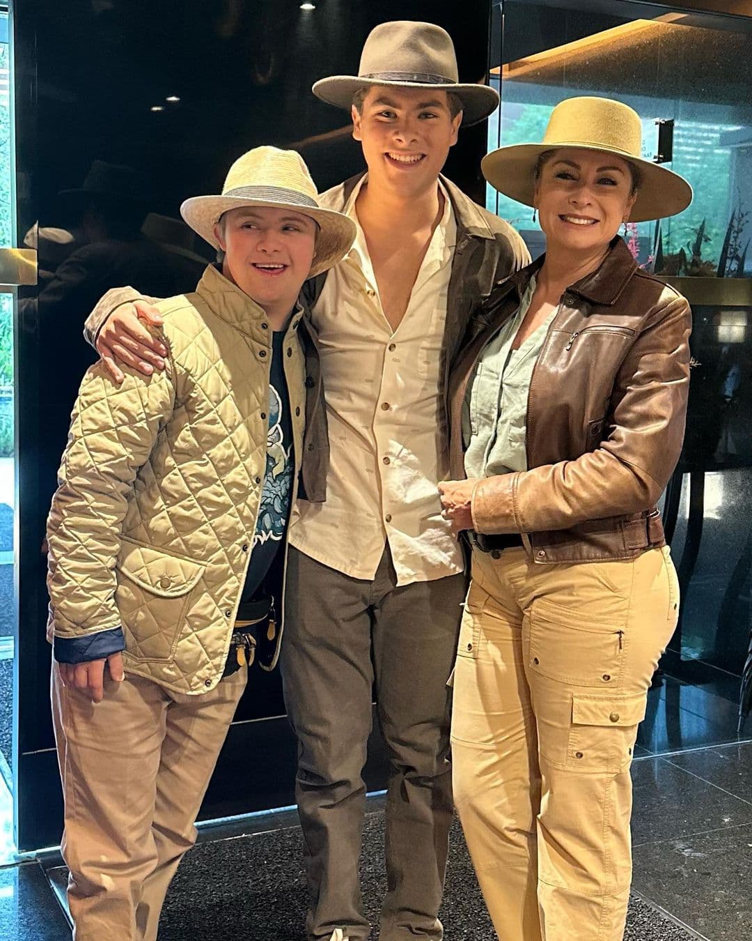 Luciano y Carlo son hijos de Lety Calderón y Juan Collado.